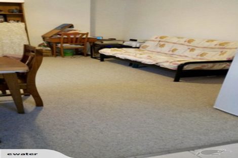 Photo of property in 63 Lynden Avenue, Hillcrest, Auckland, 0627