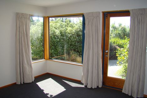 Photo of property in 143 Moncks Spur Road, Redcliffs, Christchurch, 8081