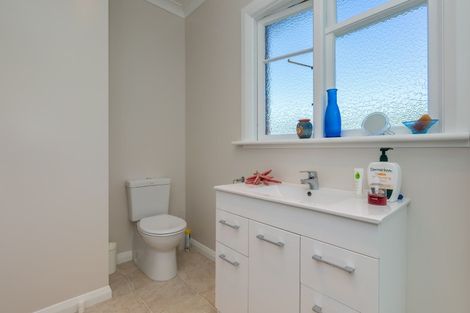 Photo of property in 1 Jane Street, Macandrew Bay, Dunedin, 9014