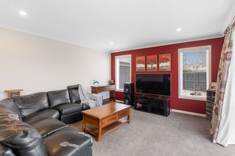 Photo of property in 12 Hampstead Close, Rangiora, 7400