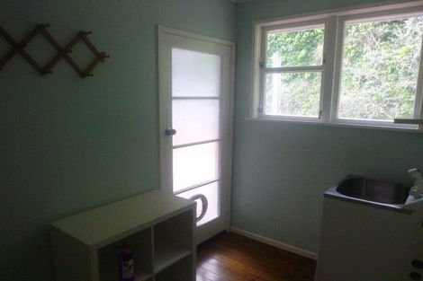 Photo of property in 33 Ahuriri Street, Strathmore Park, Wellington, 6022