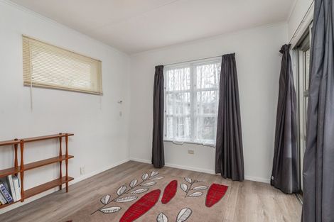 Photo of property in 6 Taylor Street, Carterton, 5713