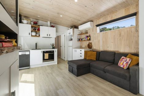 Photo of property in 80 Park Hill Road, Birkenhead, Auckland, 0626