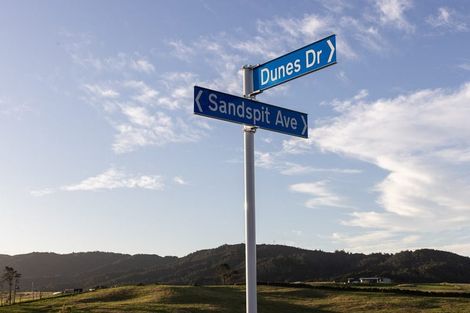 Photo of property in 55 Cullen Street, Mangawhai Heads, Mangawhai, 0505