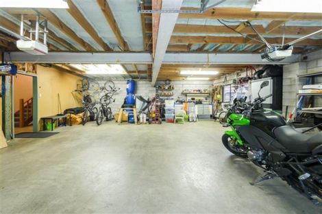 Photo of property in 11 Colquhoun Street, Glenross, Dunedin, 9011