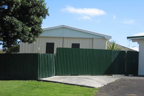 Photo of property in 9 Carson Street, Castlecliff, Whanganui, 4501