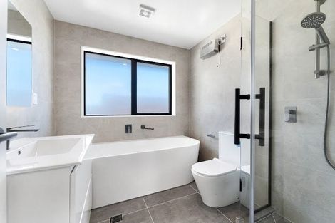 Photo of property in 17 Paihere Street, Huapai, Kumeu, 0810