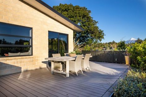 Photo of property in 26c Smith Road, Merrilands, New Plymouth, 4312