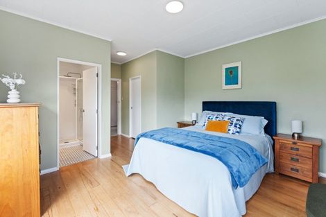 Photo of property in 3 Huia Road, Raumati Beach, Paraparaumu, 5032