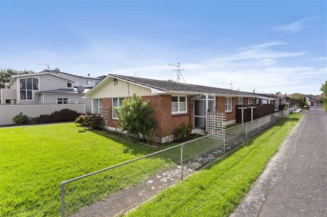 Photo of property in 1/840 Manukau Road, Royal Oak, Auckland, 1061