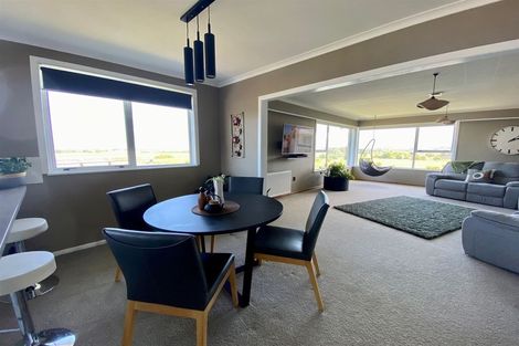 Photo of property in 17 Saint Andrew Place, Balclutha, 9230