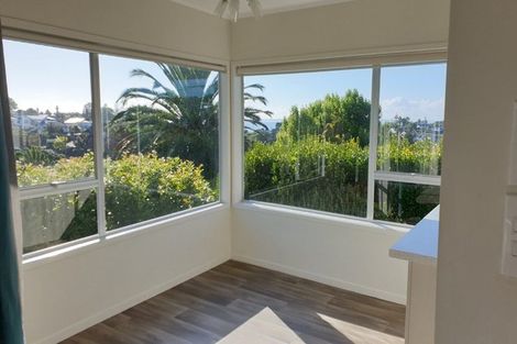 Photo of property in 31 Sealy Road, Torbay, Auckland, 0630