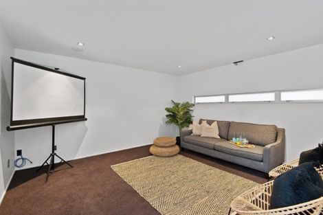 Photo of property in 129 Richmond Hill Road, Richmond Hill, Christchurch, 8081