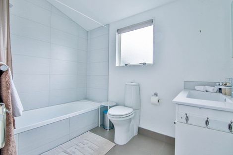 Photo of property in 13b Dart Place, Fernhill, Queenstown, 9300