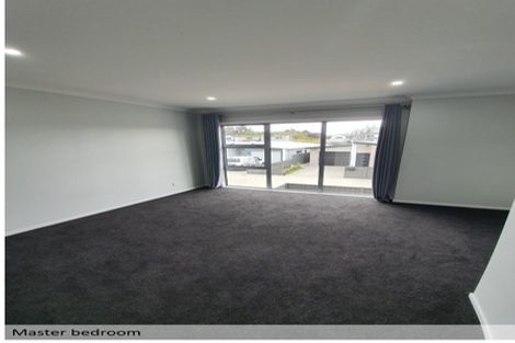 Photo of property in 6 Tieke Lane, Kenepuru, Porirua, 5022