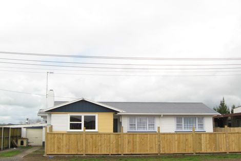 Photo of property in 41 Brookes Terrace, Waitara, 4320
