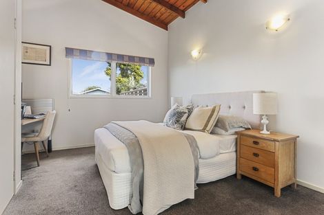 Photo of property in 30 Mayfair Crescent, Mairangi Bay, Auckland, 0630