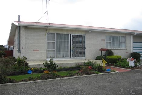 Photo of property in 14 Cambridge Street, Levin, 5510