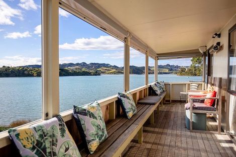 Photo of property in 48 Wainui Road, Raglan, 3225