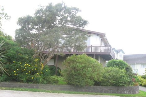 Photo of property in 8 Reese Jones Grove, Maungaraki, Lower Hutt, 5010