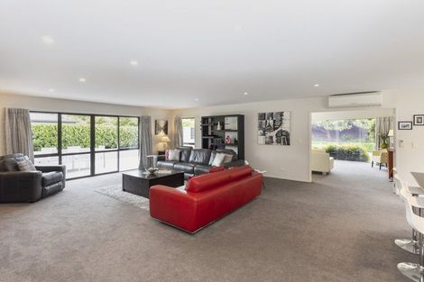 Photo of property in 19 Regent's Park Drive, Casebrook, Christchurch, 8051