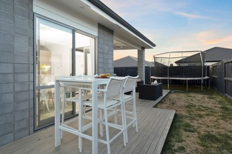 Photo of property in 18 Oka Street, Papamoa Beach, Papamoa, 3118