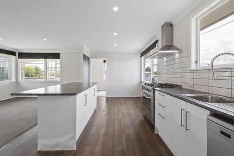 Photo of property in 18 Mcclure Street, Feilding, 4702