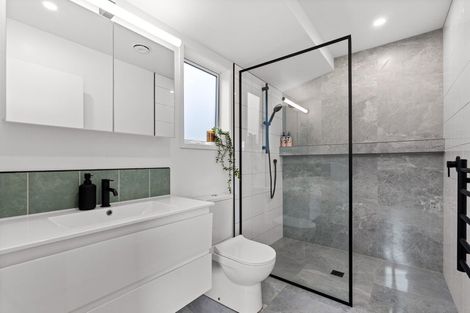 Photo of property in 23a Crepe Myrtle Street, Glenbervie, 0173