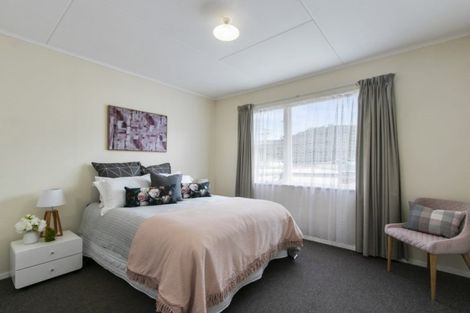 Photo of property in 17 Whitehall Street, Wainuiomata, Lower Hutt, 5014