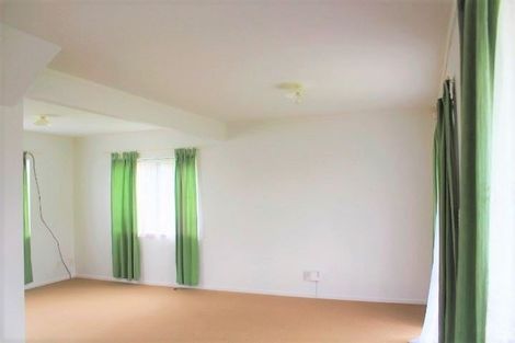 Photo of property in 71a Barrack Road, Mount Wellington, Auckland, 1060