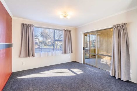 Photo of property in 16 Green Street, Gore, 9710