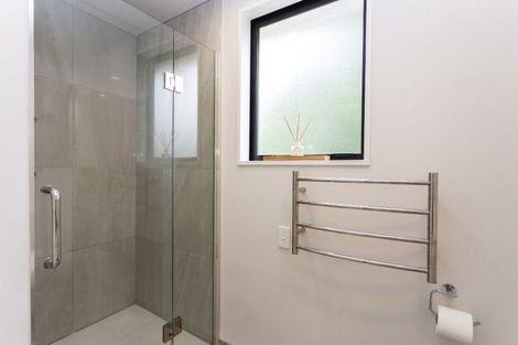 Photo of property in 8a Defoe Place, Waltham, Christchurch, 8023