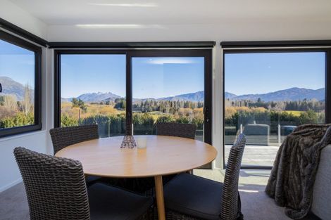 Photo of property in 21 Cotter Avenue, Arrowtown, 9302