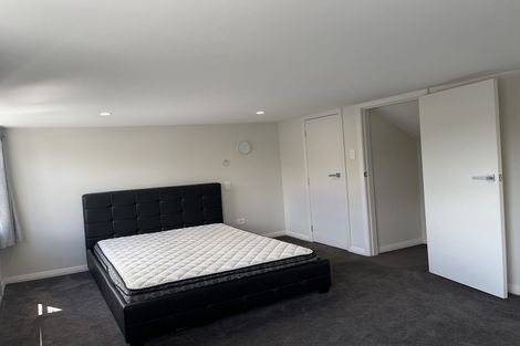 Photo of property in 3 Ussher Place, Pakuranga Heights, Auckland, 2010