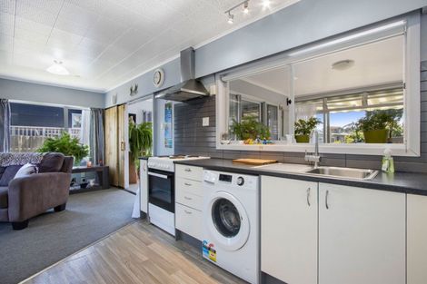 Photo of property in 16a Athenree Road, Athenree, Katikati, 3177