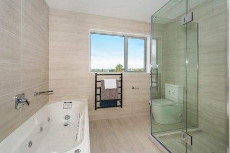 Photo of property in 19 Rangitoto Terrace, Milford, Auckland, 0620