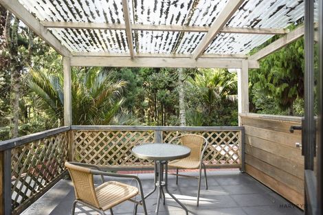 Photo of property in 208 Woodlands Park Road, Titirangi, Auckland, 0604