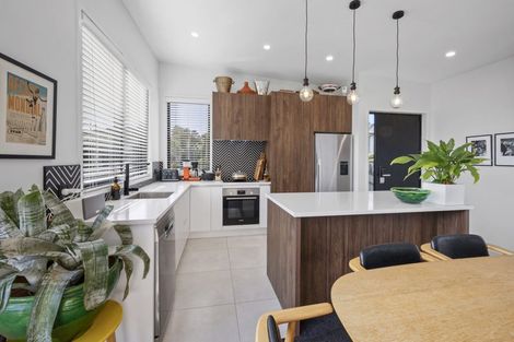 Photo of property in 75a Pendarves Street, New Plymouth, 4310