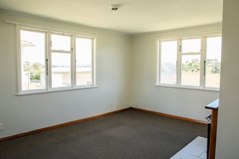 Photo of property in 31 Hillary Crescent, Belmont, Auckland, 0622