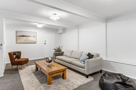 Photo of property in 103 Kenmore Street, Newlands, Wellington, 6037