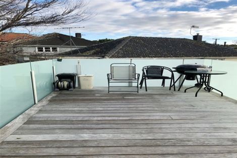 Photo of property in 32c Oranga Avenue, Onehunga, Auckland, 1061