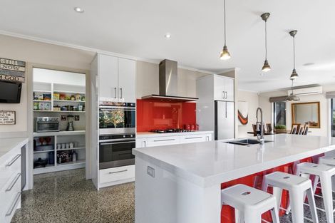 Photo of property in 11 Johnnybro Place, Rototuna North, Hamilton, 3210