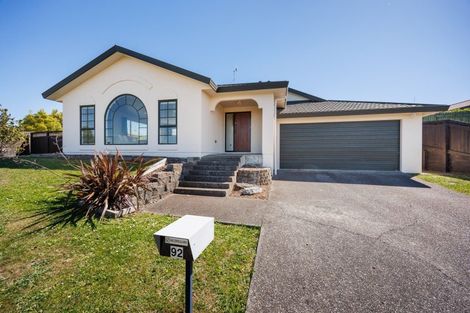 Photo of property in 92 Parnell Heights, Kelvin Grove, Palmerston North, 4414