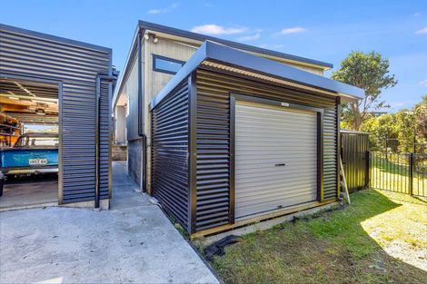 Photo of property in 11 Sumner Terrace, Aotea, Porirua, 5024