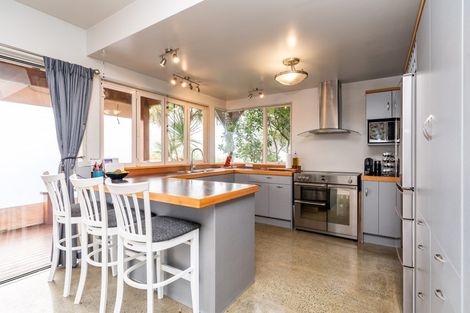 Photo of property in 141 Marsden Bay Drive, One Tree Point, 0118