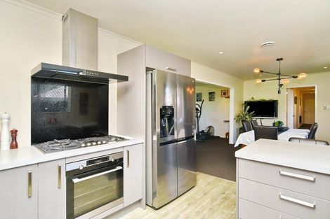 Photo of property in 11 Ludlow Place, Parklands, Christchurch, 8083