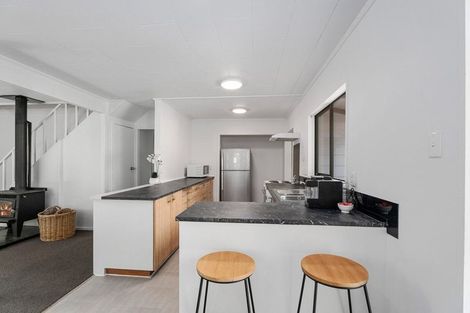 Photo of property in 15a Williams Street, Sunshine Bay, Queenstown, 9300