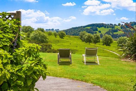 Photo of property in 107 Harataua Road, Port Albert, Wellsford, 0973