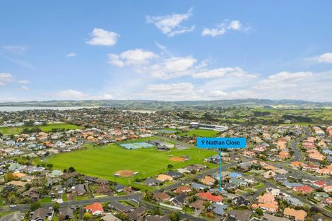 Photo of property in 9 Nathan Close, Somerville, Auckland, 2014