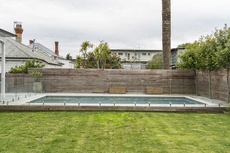 Photo of property in 50 Sarsfield Street, Herne Bay, Auckland, 1011
